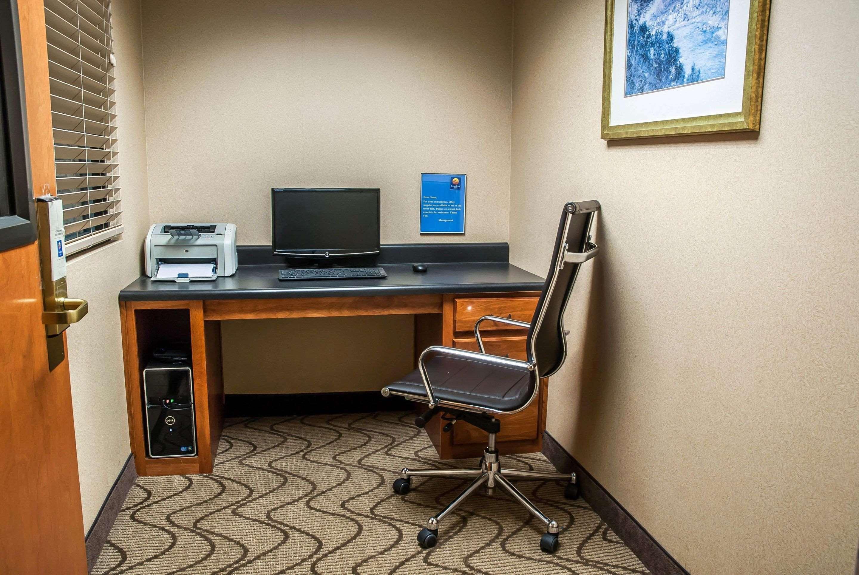 Pacific Comfort Inn Near Six Flags St Louis מראה חיצוני תמונה