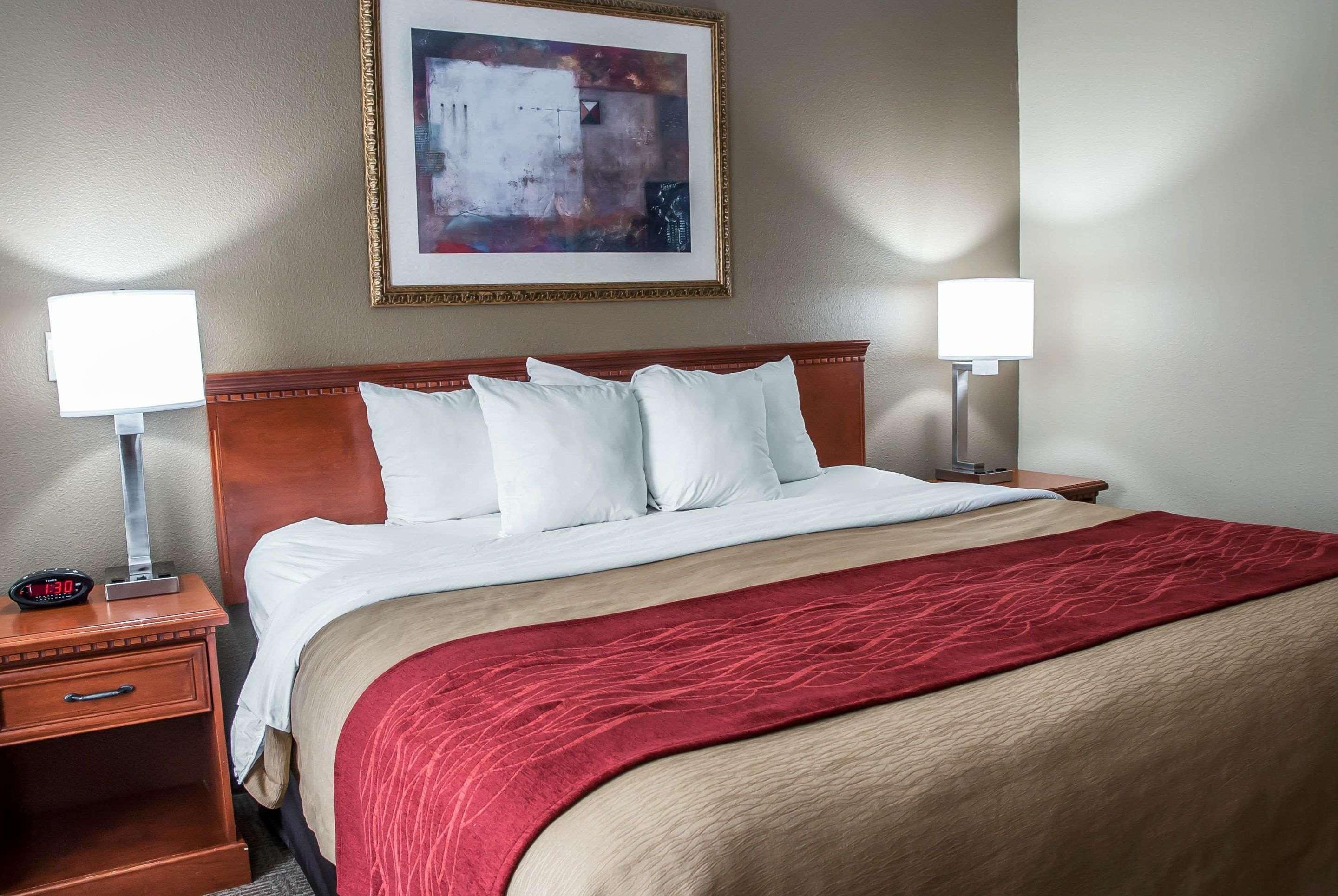 Pacific Comfort Inn Near Six Flags St Louis מראה חיצוני תמונה