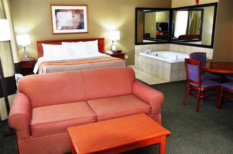 Pacific Comfort Inn Near Six Flags St Louis מראה חיצוני תמונה