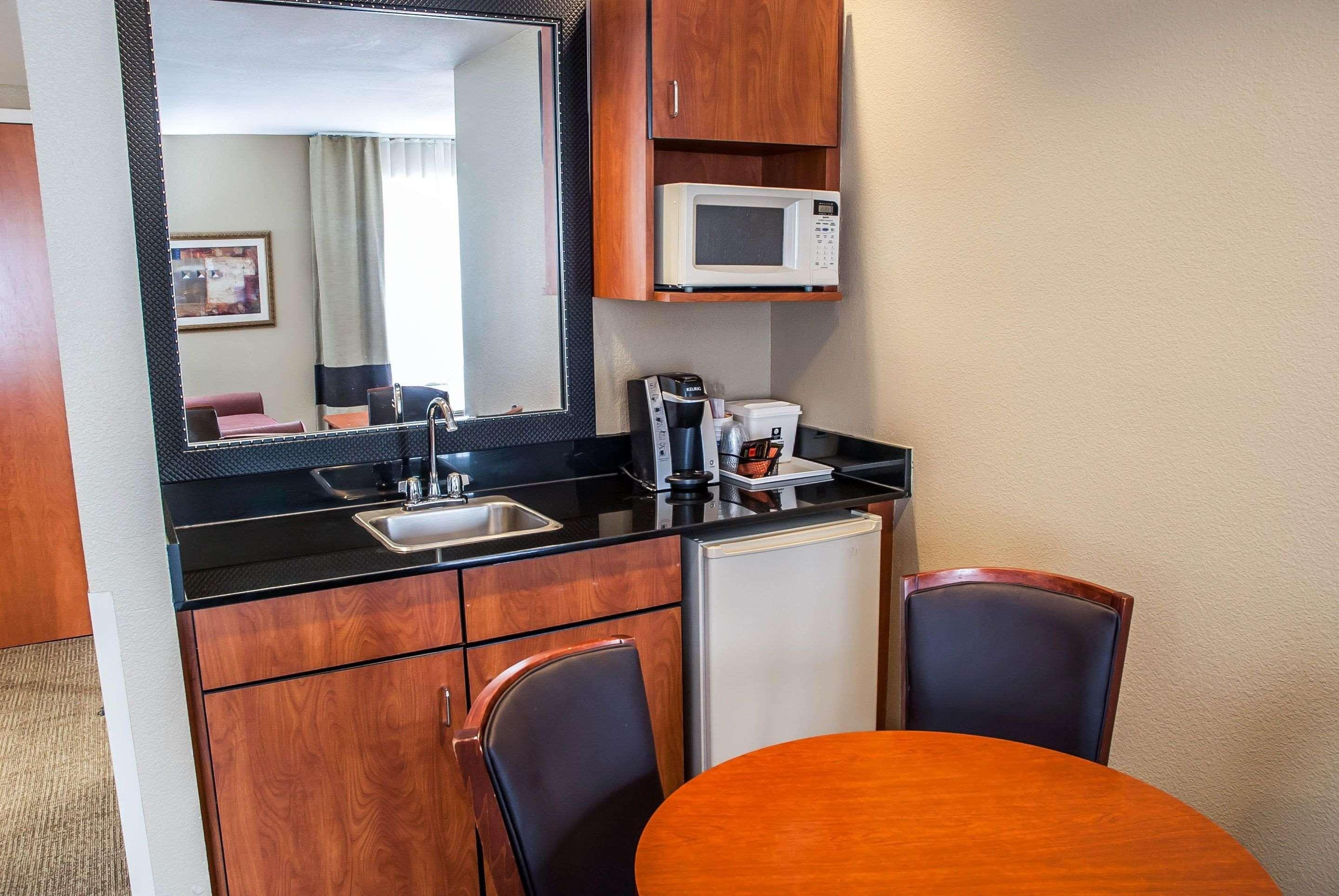 Pacific Comfort Inn Near Six Flags St Louis מראה חיצוני תמונה