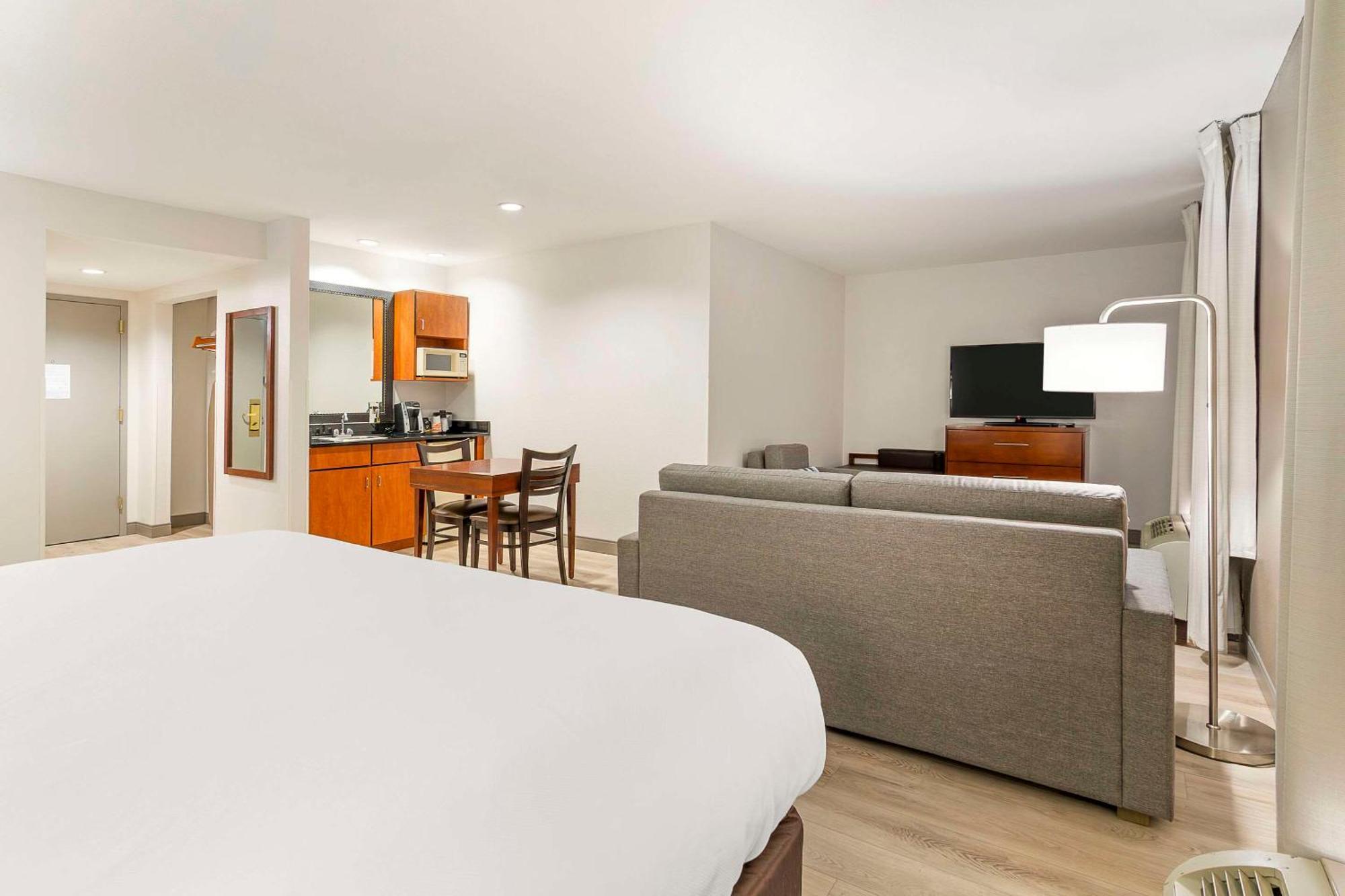 Pacific Comfort Inn Near Six Flags St Louis מראה חיצוני תמונה