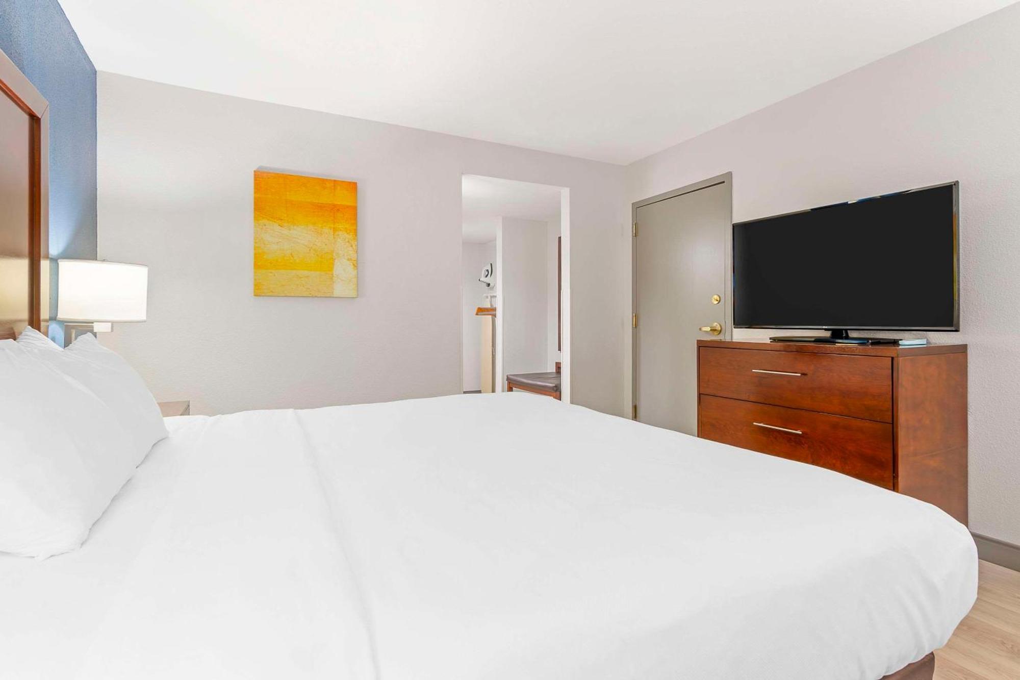 Pacific Comfort Inn Near Six Flags St Louis מראה חיצוני תמונה