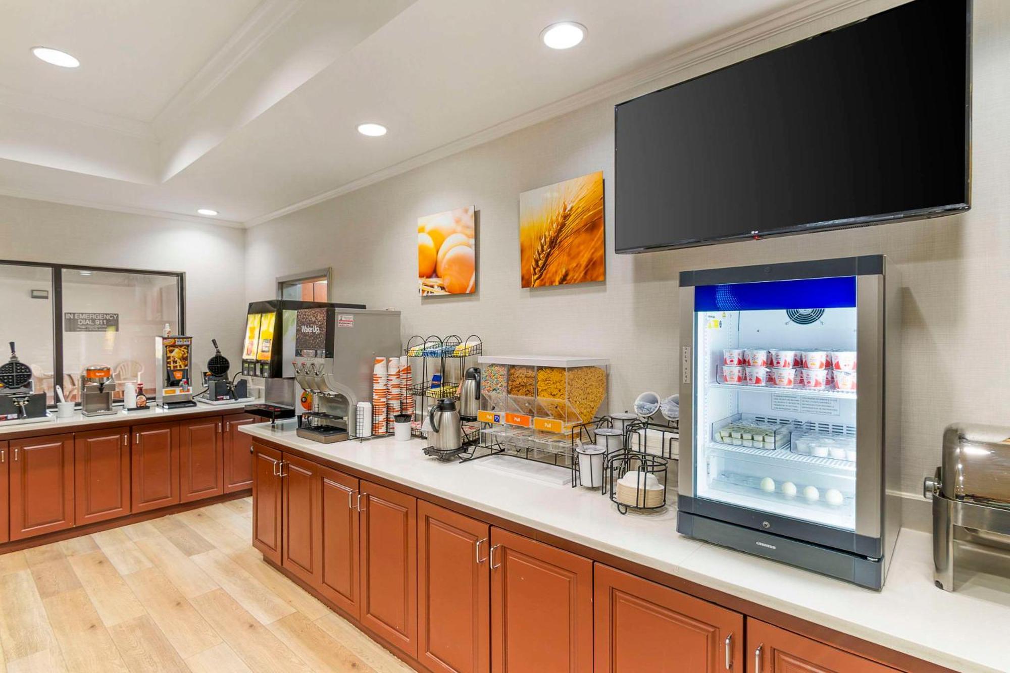 Pacific Comfort Inn Near Six Flags St Louis מראה חיצוני תמונה