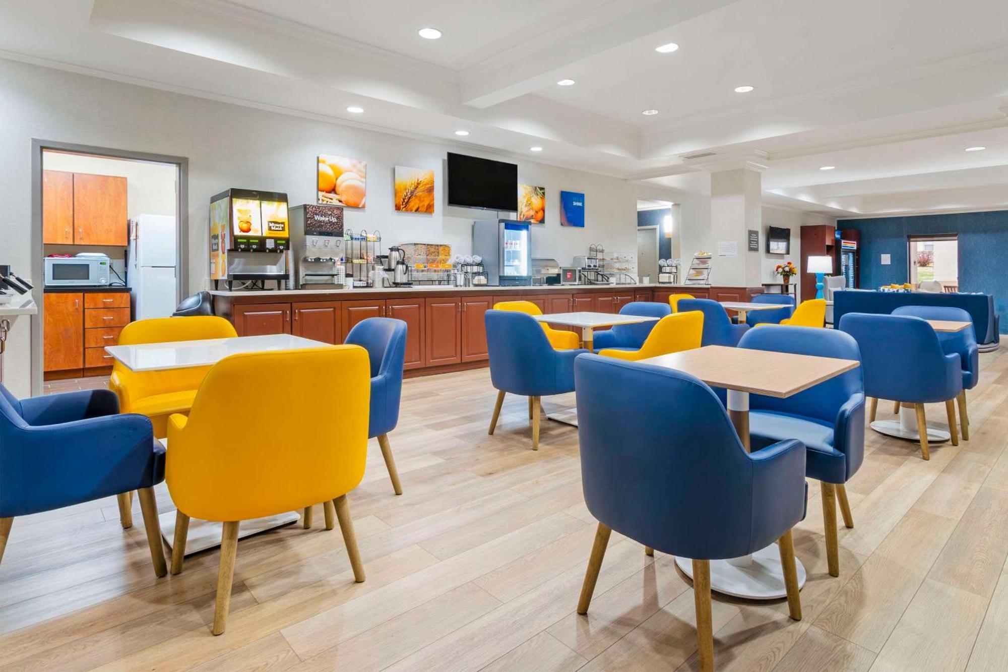 Pacific Comfort Inn Near Six Flags St Louis מראה חיצוני תמונה
