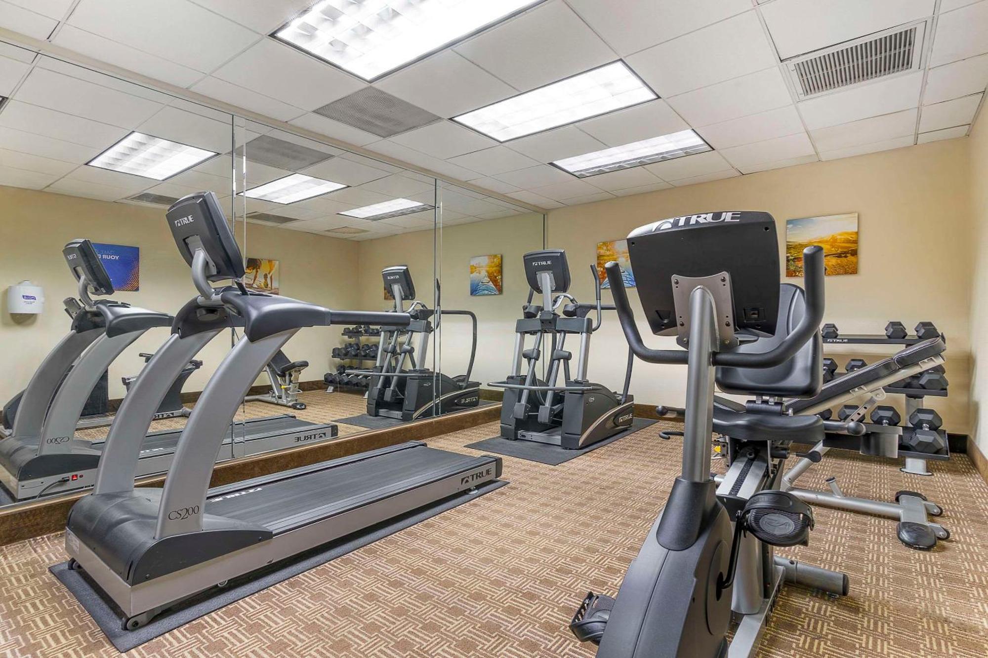 Pacific Comfort Inn Near Six Flags St Louis מראה חיצוני תמונה