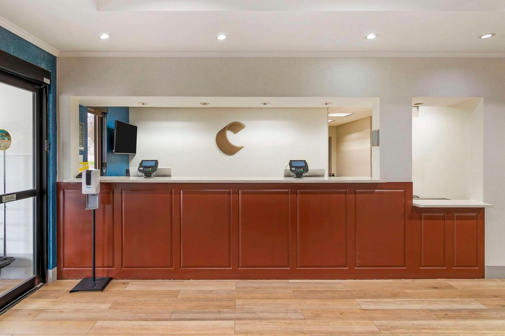 Pacific Comfort Inn Near Six Flags St Louis מראה חיצוני תמונה