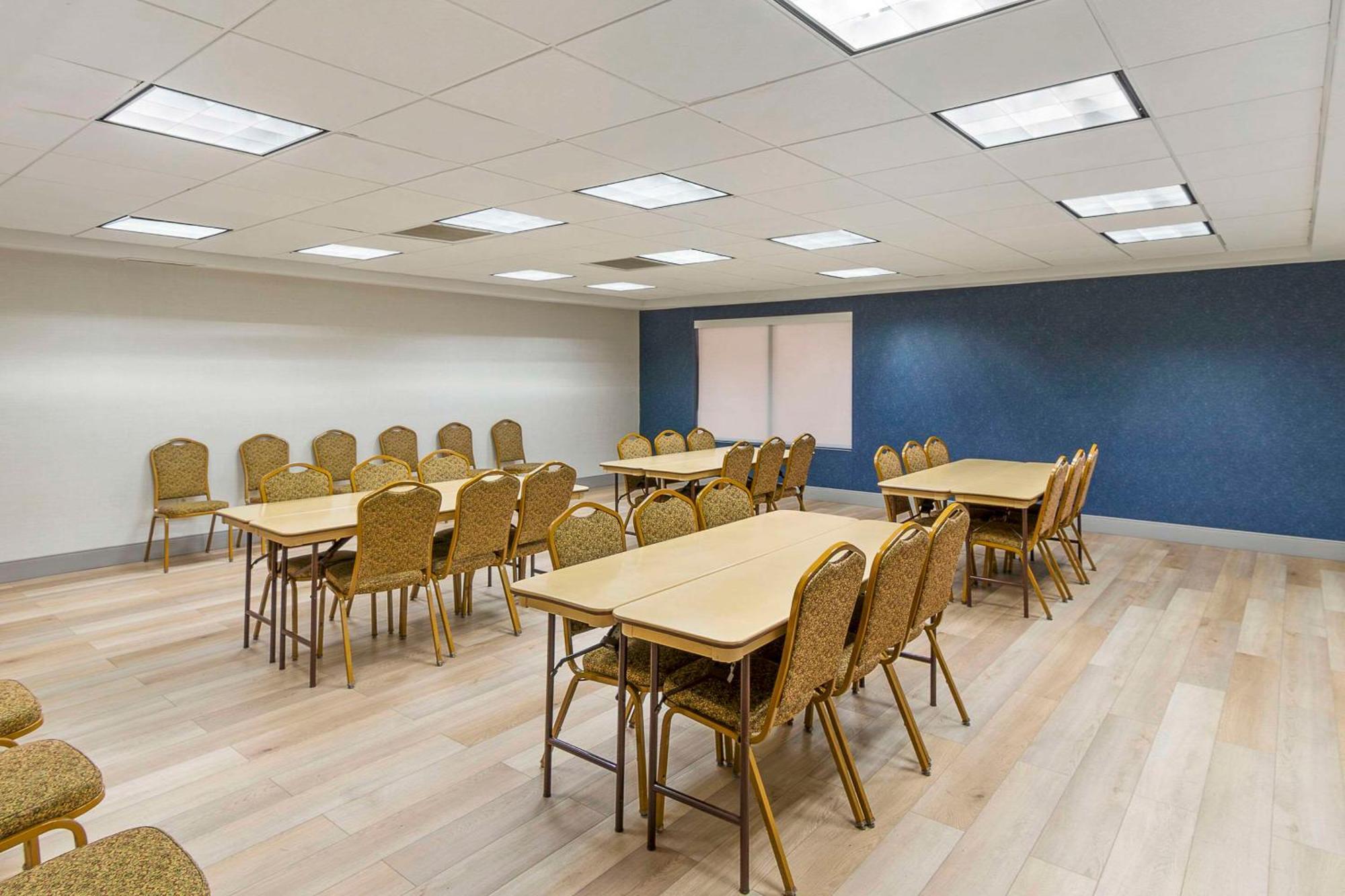 Pacific Comfort Inn Near Six Flags St Louis מראה חיצוני תמונה